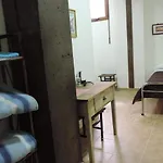 Santo Tomas De Canterbury شقة سكنية ليون