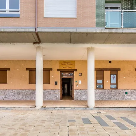 Santo Tomas De Canterbury Hostel