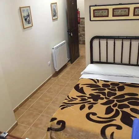 شقة سكنية Santo Tomas De Canterbury ليون
