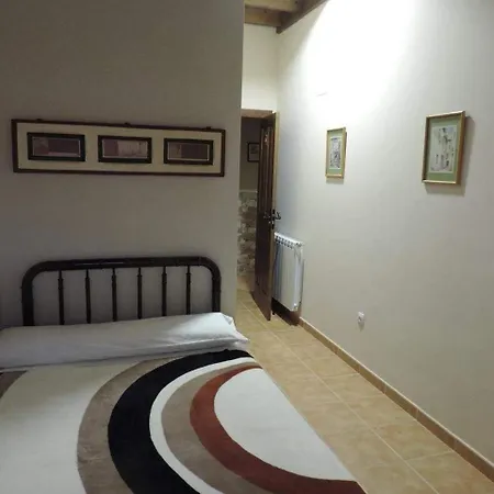 Santo Tomas De Canterbury *