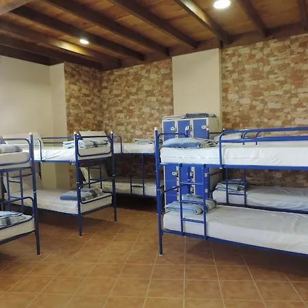 Santo Tomas De Canterbury Hostel