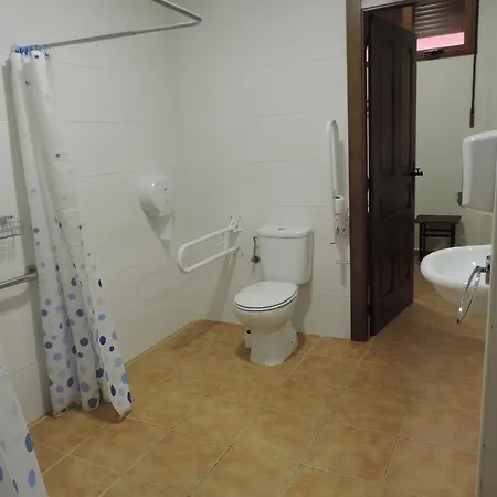 Santo Tomas De Canterbury Hostel *