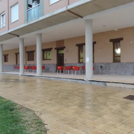 Santo Tomas De Canterbury Hostel *