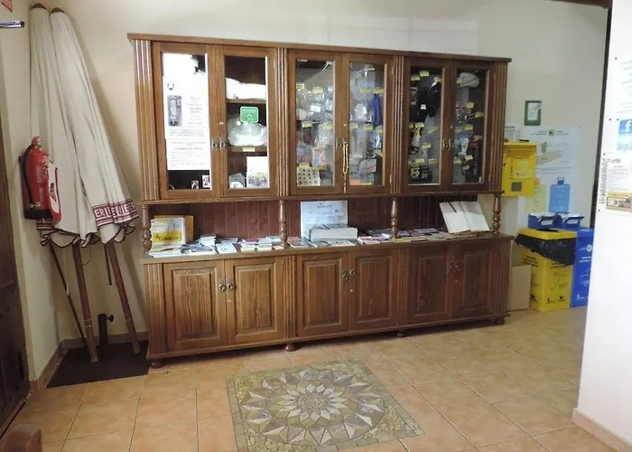 Santo Tomas De Canterbury * לאון