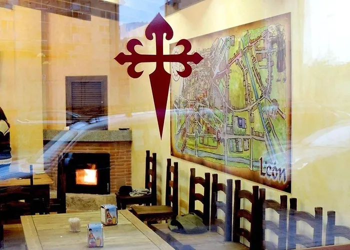 Santo Tomas De Canterbury לאון